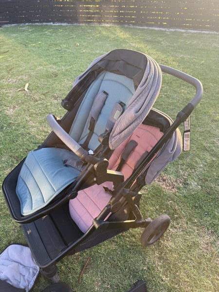 Edwards & Co Olive Pram Carousel 6