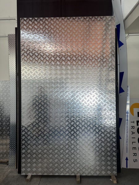 Checker Plate - 2500 x1500 x 2.5mm62863220206081111
