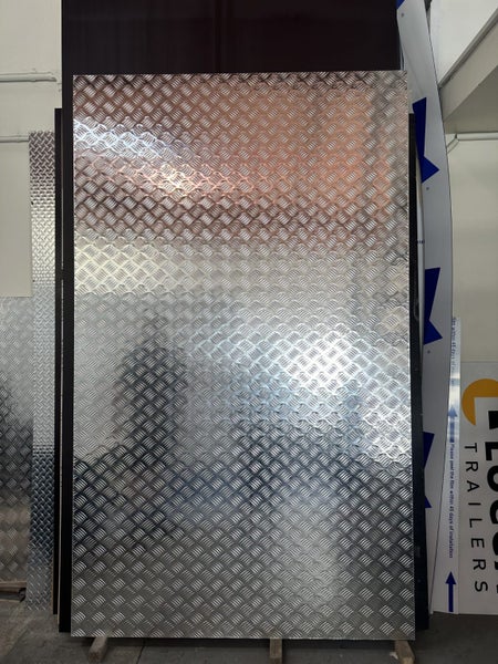 Checker Plate - 2500 x1500 x 2.5mm62863220206081112