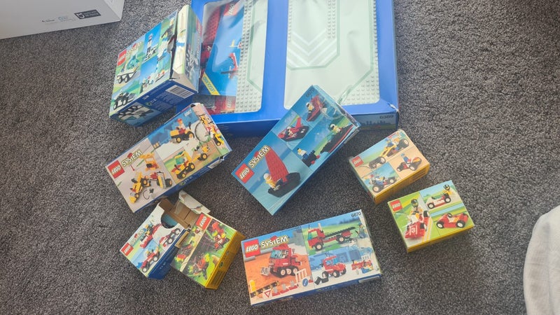 Lego System Bulk Lot (from the 1990s) Carousel 4