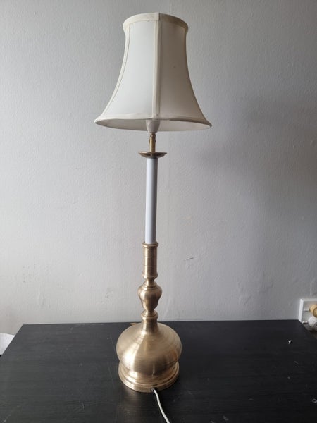solid brass table lamp Carousel 1