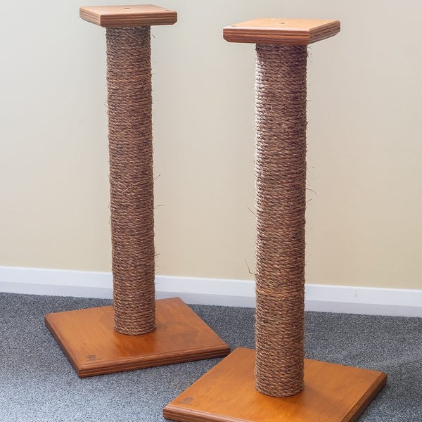 Cat Scratching Post 1000mm Tall, Rimu Finish Carousel 2