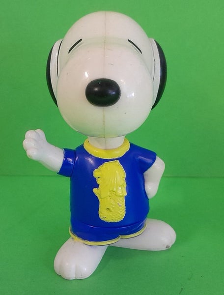 Snoopy World Tour toy, Singapore, series 1 (McDonalds 1998) Carousel 2