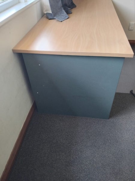 Desk Carousel 2