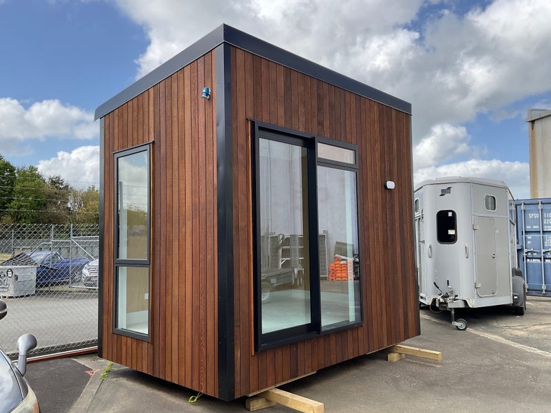 Cabin/Sleep out Carousel 9
