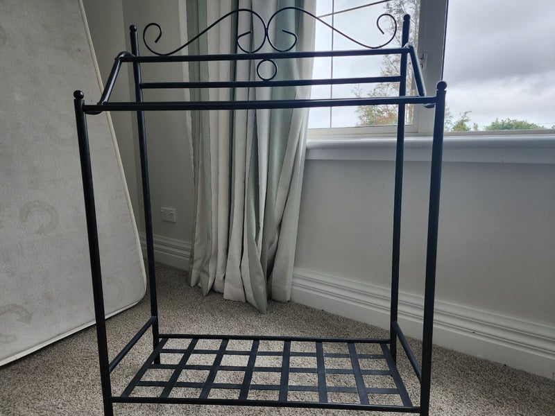 Towel Rack freestanding Carousel 1