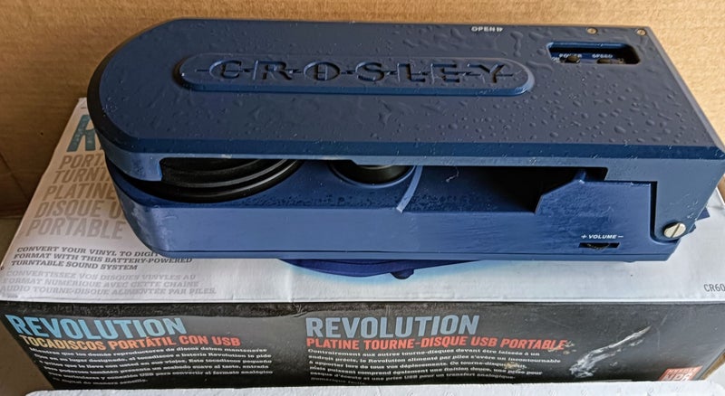CROSLEY REVOULTION USEB TURNTABLE Carousel 5