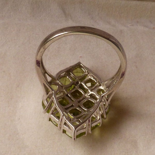 LARGE STERLING SILVER PERIDOT RING Carousel 4