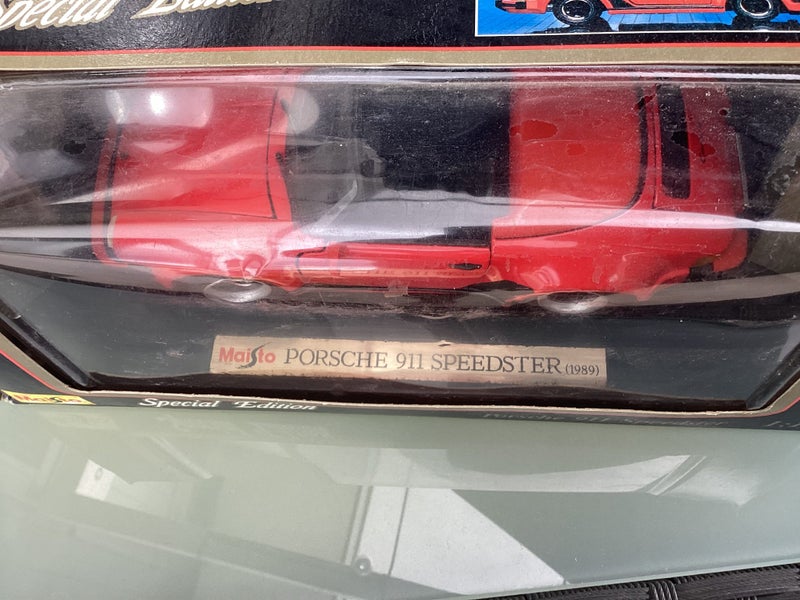 1989 PORSHE SPEEDSTER 1/18 Carousel 5