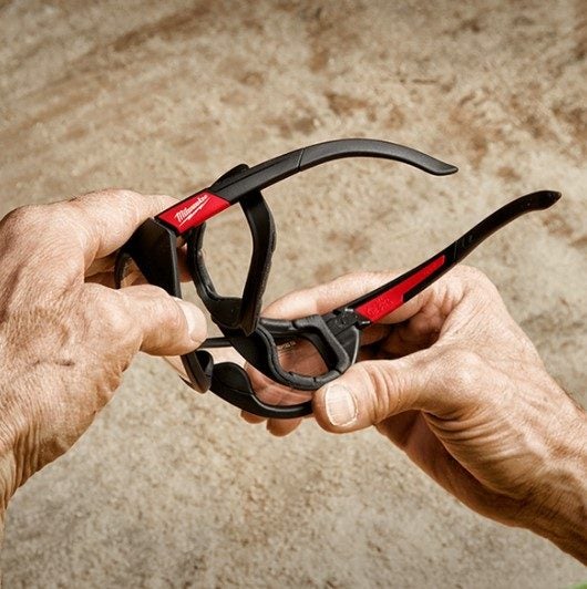 Milwaukee High Performance Clear Safety Glasses - 48732940 Carousel 8