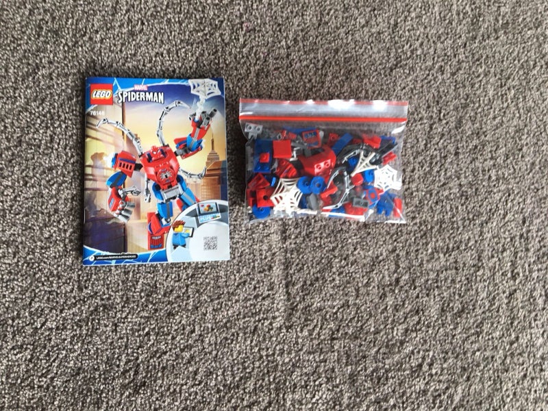 Lego - 76146 Spiderman Mech Carousel 1
