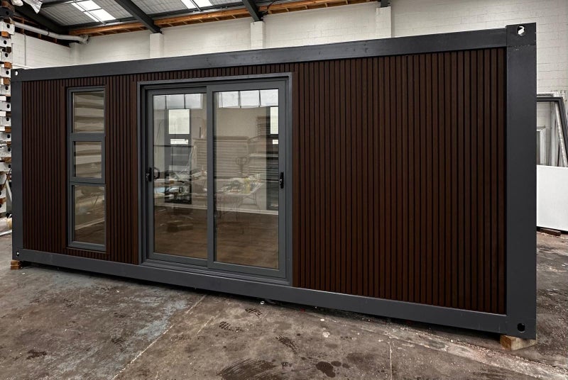 Dark Cabin with cladding 6x3m Carousel 1