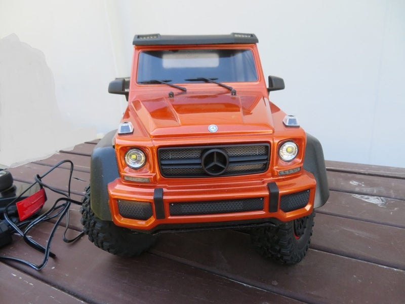 Traxxas trx 6x6 crawler truck Carousel 2