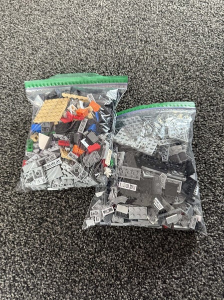 LEGO 75328 Star Wars The Mandalorian Helmet - Complete Set & Great Condition!! Carousel 2
