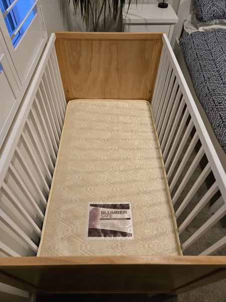 Baby cot and mattress Carousel 2