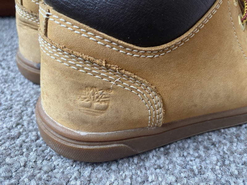 TIMBERLAND classic leather boots - UK 2.5 Carousel 2