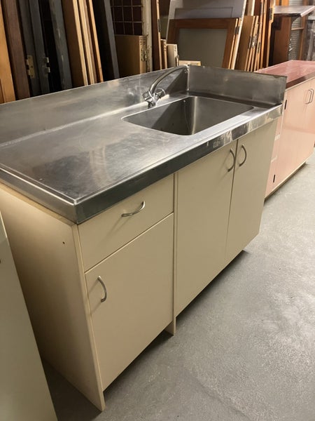 stainless steel sink unit Carousel 1