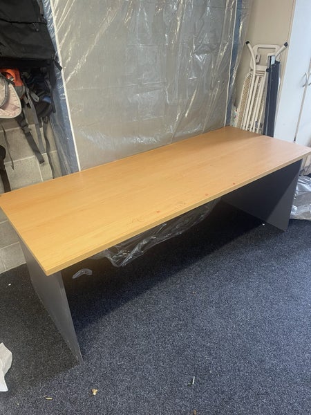 Large desk for computer or general work Carousel 1