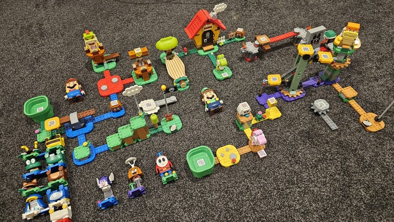 Lego Super Mario Bundle Carousel 2