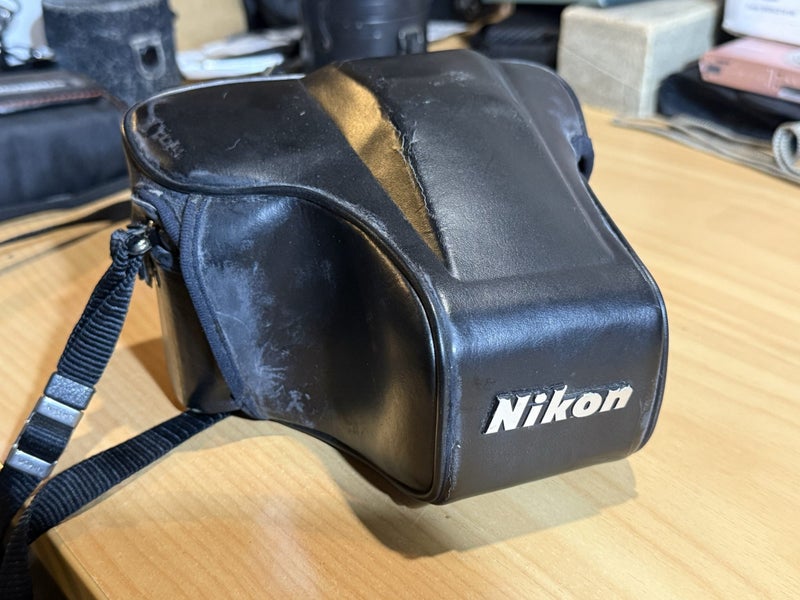 Nikon F-301 35mm Camera and Lenses Carousel 9