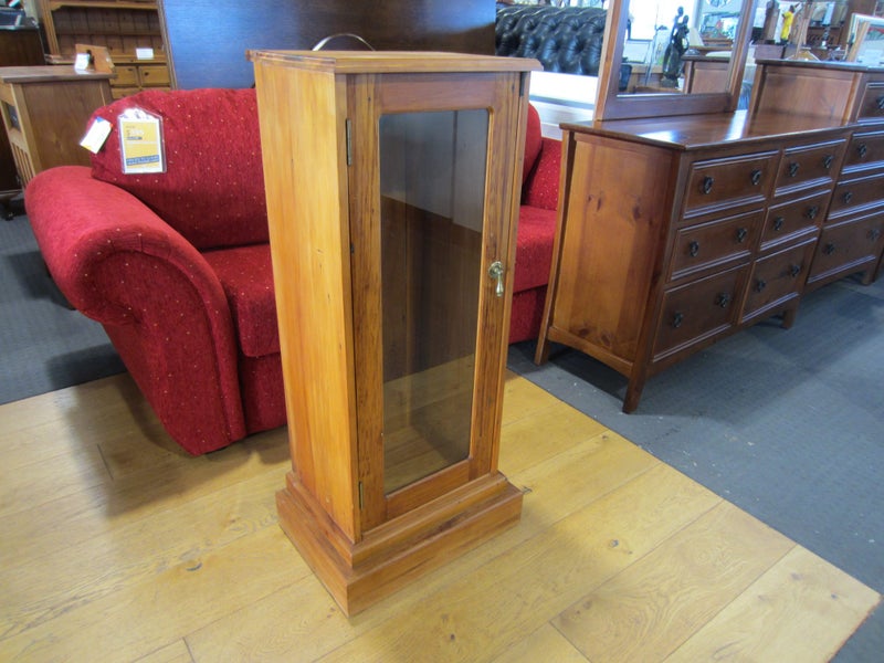Reclaimed Rimu Display Cabinet Carousel 1