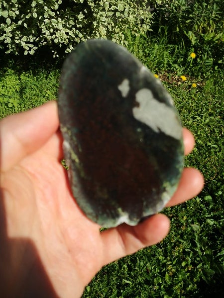 Pounamu greenstone slab Amazing Man in the stone picture Carousel 2