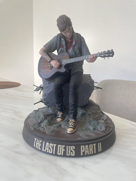 Last of Us Part 2 Statue Ellie Carousel 1