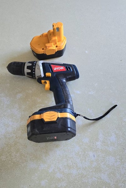 Ryobi drill (untested) $1 reserve Carousel 5