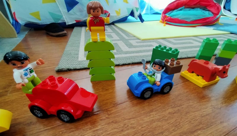 Lego Duplo - Transport Carousel 1