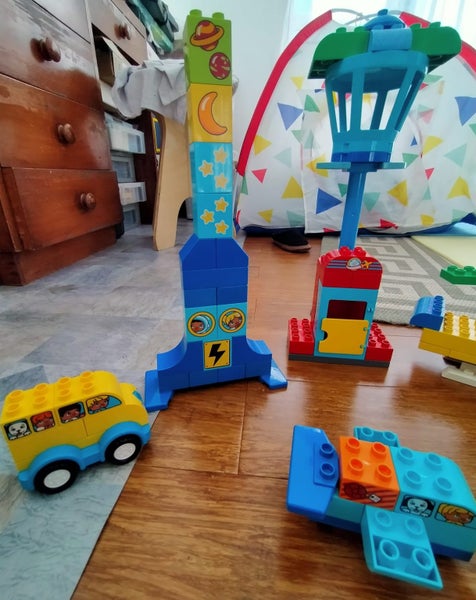 Lego Duplo - Air Transport and Airport Carousel 2