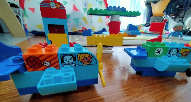Lego Duplo - Air Transport and Airport Carousel 3