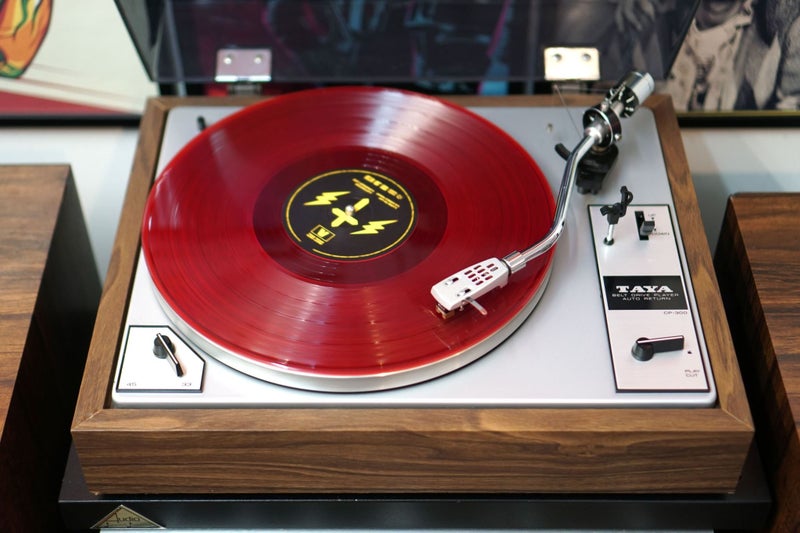 Taya CP-300 Vintage Japanese Turntable with Shure M44-7 - Serviced & Warranty! Carousel 2