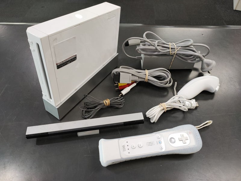 Nintendo Wii Console - B13192966-1 Carousel 2
