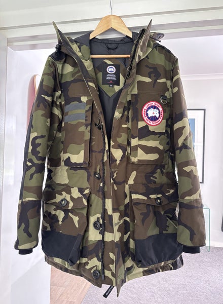 Canada Goose Macculloch Parka Unworn. Carousel 2
