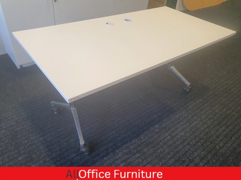Flip Table, Flip Desk 1.6m Carousel 2
