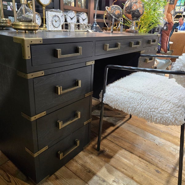 Harlequin Desk - Old Pine Carousel 2