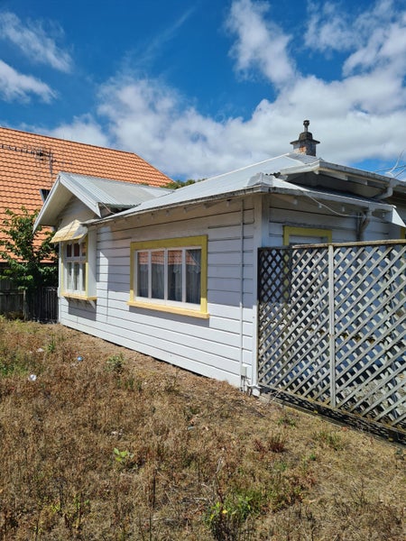 House For Removel Carousel 2