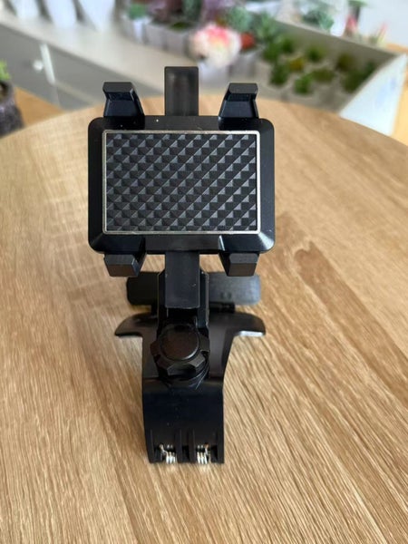 The Dashboard Phone Carousel 2