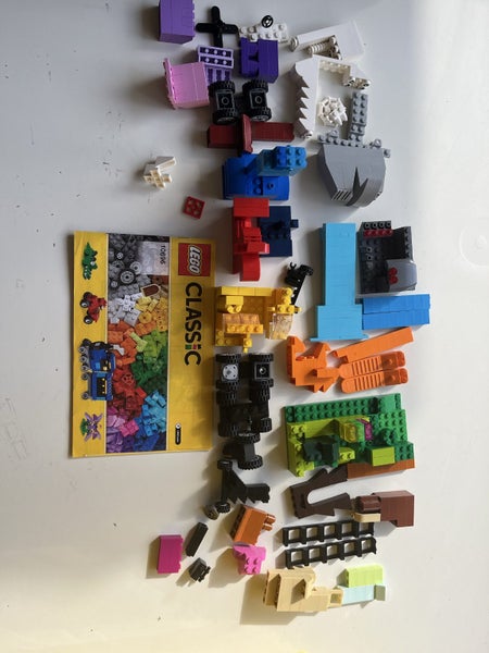 Lego Classic 10696 Carousel 2