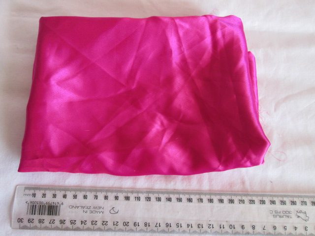 SATIN POLYESTER FABRIC x 1>>>> HOT PINK >>Remnant> >>>>>NEW Carousel 4