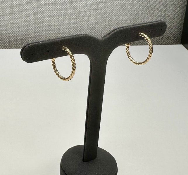 9ct Gold 15mm 1/2 Hoop Twist Earrings 2x15mm (Safe) Carousel 1