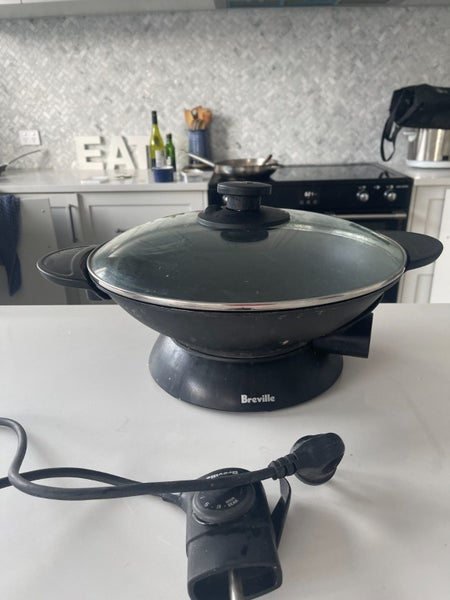BREVILLE Electric wok Carousel 1