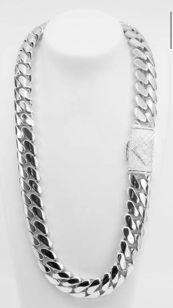 The Royalty Chain 9ct Gold Cuban Chain With Diamond Clasp Carousel 2