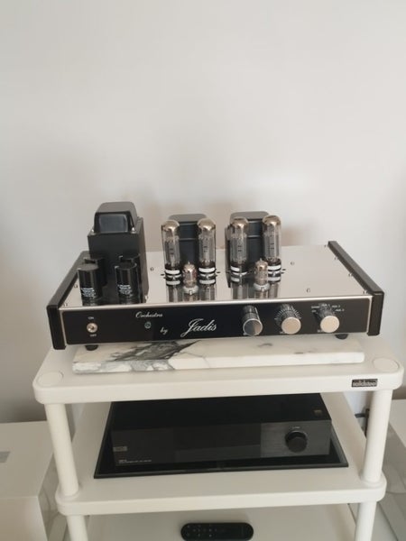 Integrated Valve Amplifier - Jadis Carousel 2