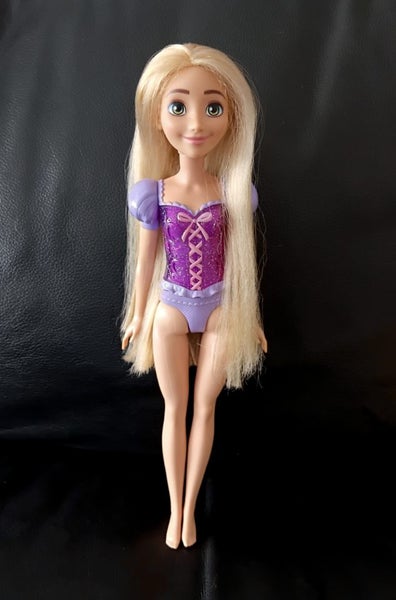 Mattel Disney Rapunzel Doll Carousel 2