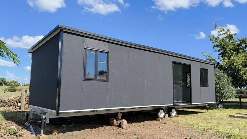 tiny home/cabin on wheels- 10mX3m Carousel 2