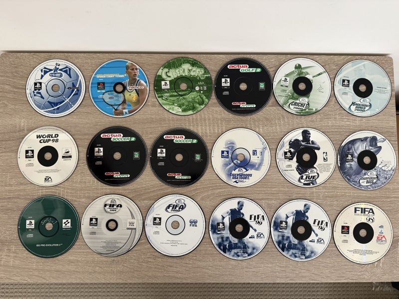 PLAYSTATION 1 (PS1) BUNDLE + 20 GAMES Carousel 2