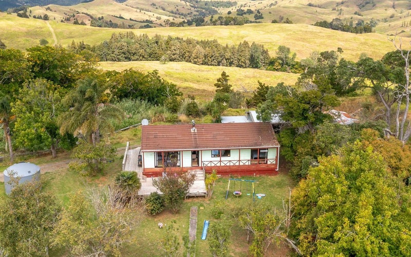 Image 3 of 21