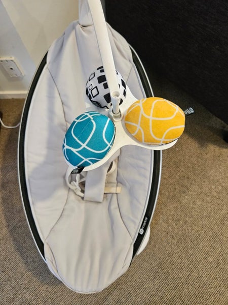 4moms Mamaroo Multi Motion Baby Swing 4 Carousel 2