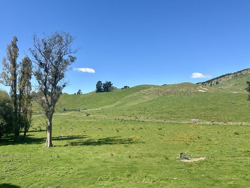 Image 3 of 27